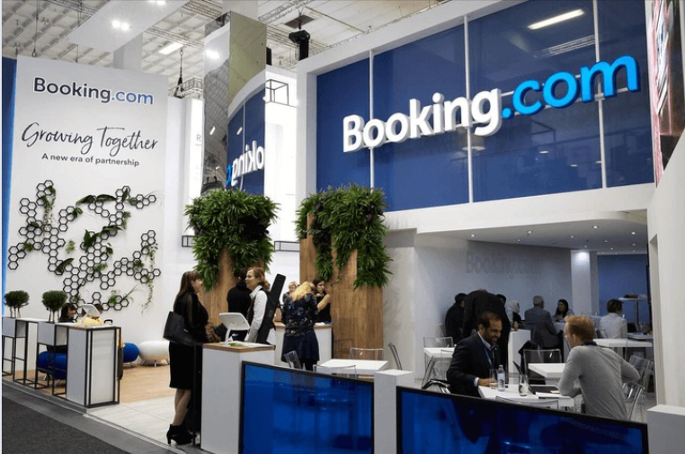 Booking Holdings в числе лучших акций, а Таиланд раздает билеты