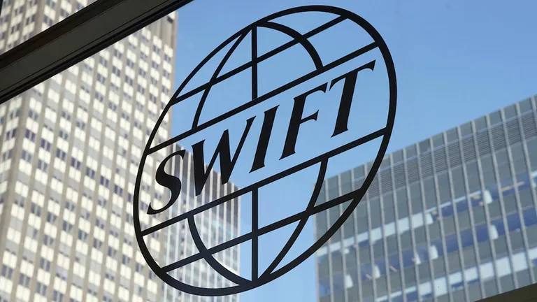 Глобальный разворот: SWIFT переводит мировые платежи на блокчейн