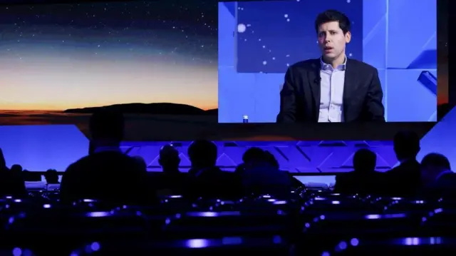 Глава OpenAI Сэм Альтман получил повестку прямо на сцене.