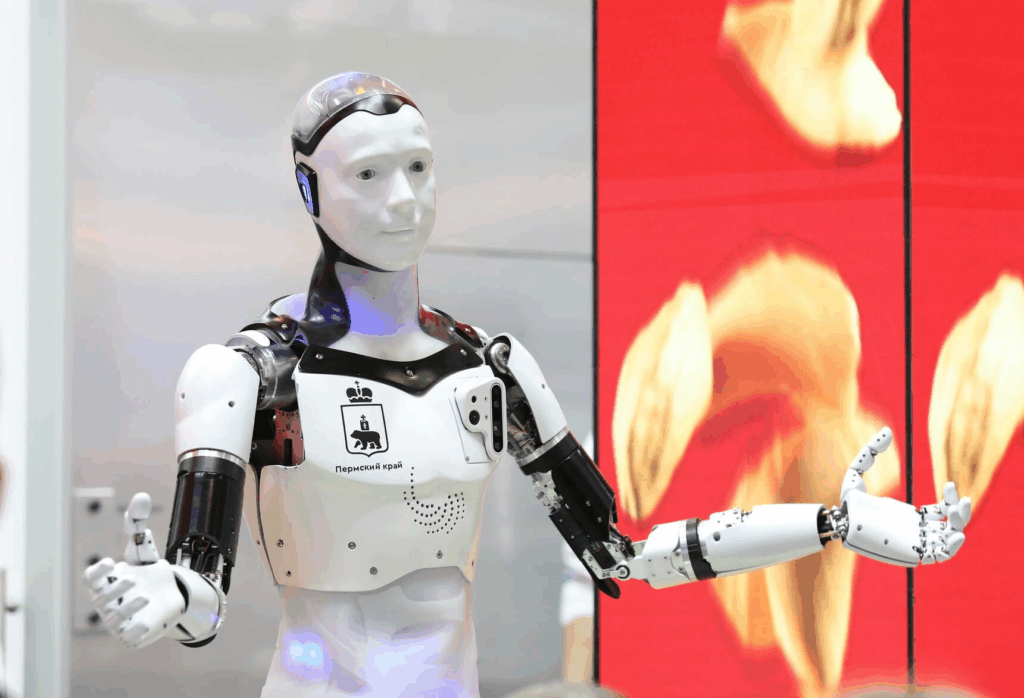 Роботы на работе. Среди нас...