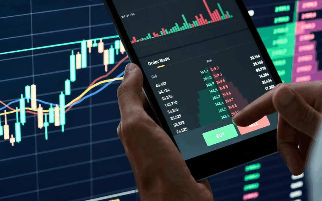 Strategy surprises again: euros, dollars, and bitcoins “in one bottle” Strategy surprises again: euros, dollars, and bitcoins “in one bottle”