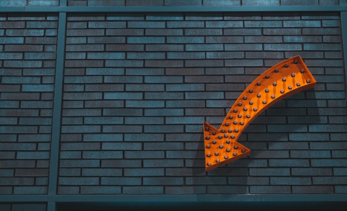 Почему мировые рынки падают на ровном месте? Почему мировые рынки падают на ровном месте?