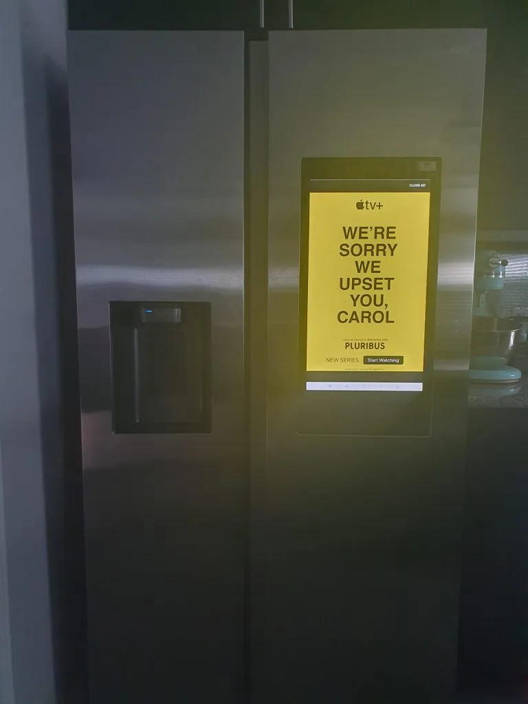 "Нам жаль, Кэрол": холодильник-провокатор "Нам жаль, Кэрол": холодильник-провокатор